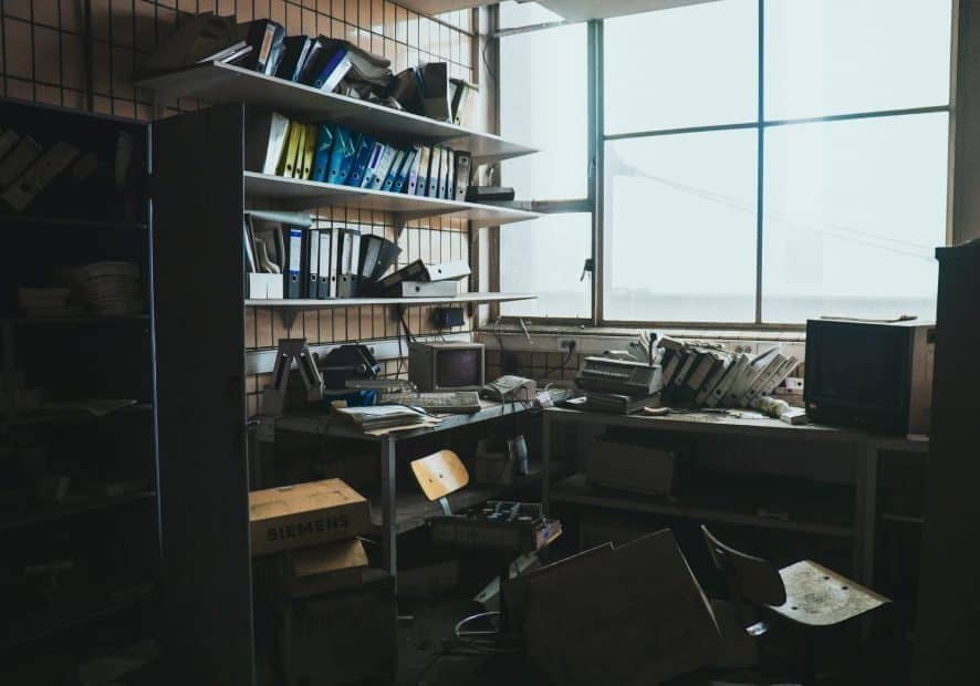 photo-of-an-abandoned-workspace-3359003-930x620-1